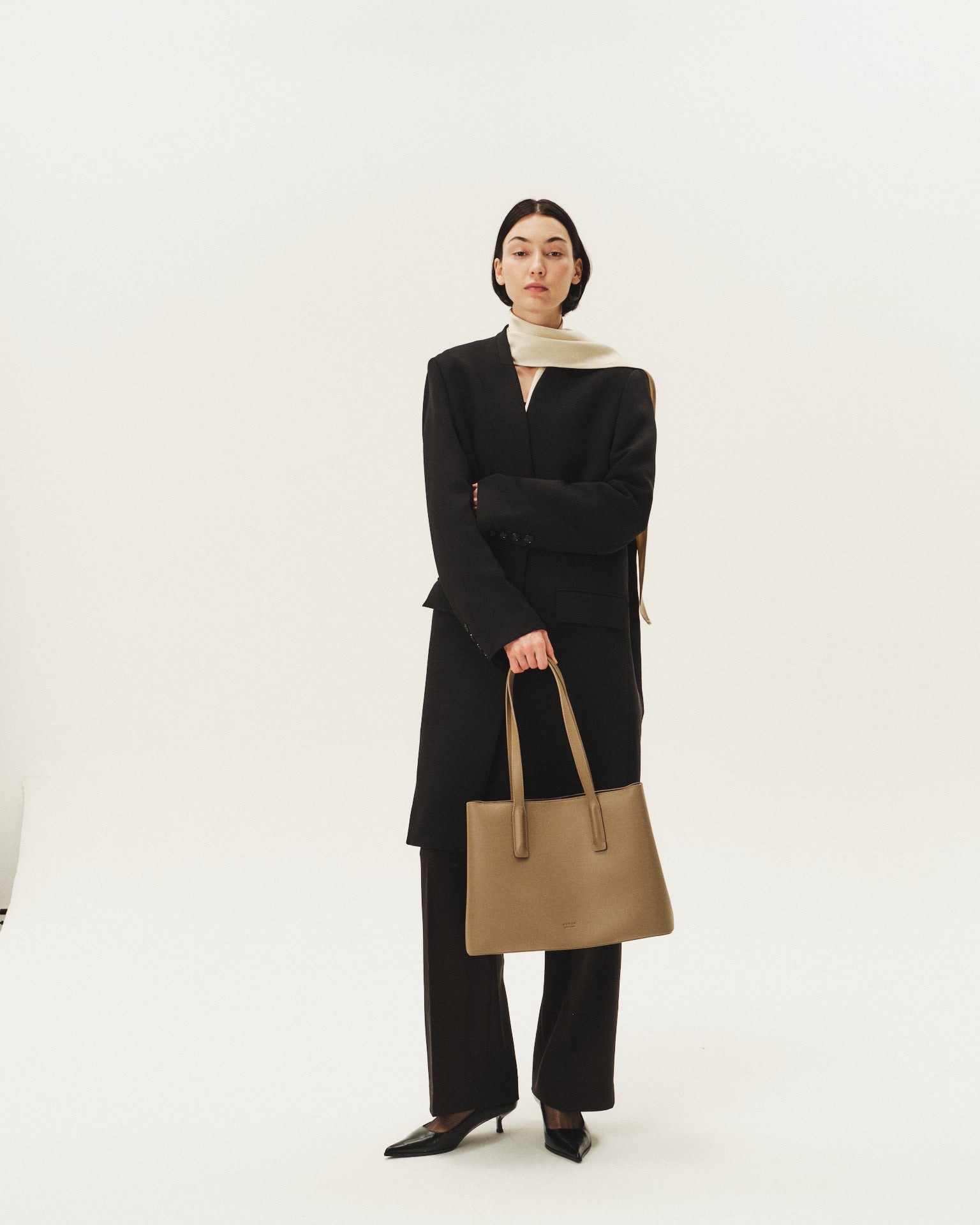Linnea Tote Taupe - Bucano Paris